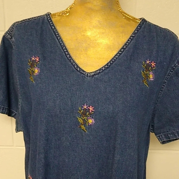 PREMIER INTERNATIONAL SHORT SLEEVE, V-NECK, EMBROIDERED, COTTON. DENIM DRESS 1X - Picture 4 of 7